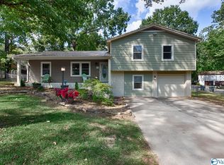 1003 Vicksburg Ln SE, Huntsville, AL 35803