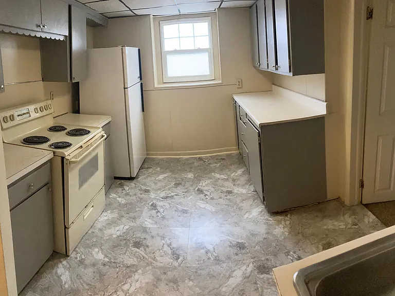 327 West Ave #B1 — Photo 7