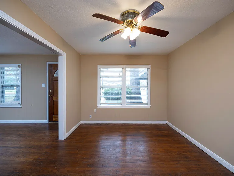 304 Harris Blvd — Photo 15
