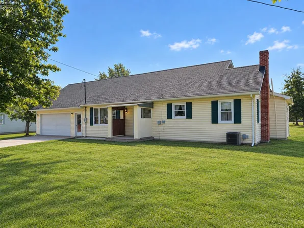 325 Randall Ave, Bellevue, OH 44811