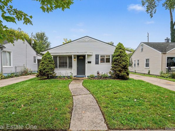 2318 Barrett Ave