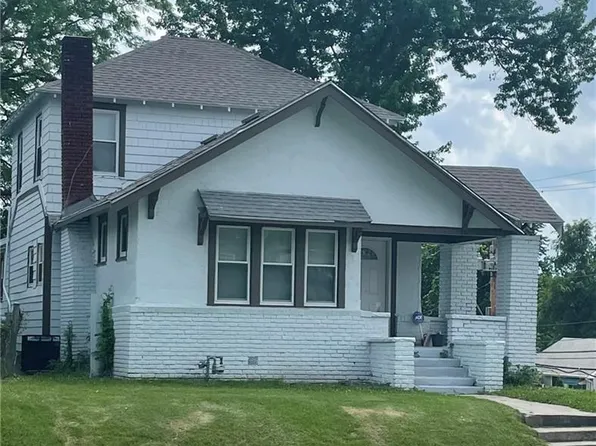 3801 E 39th St, Kansas City, MO 64130