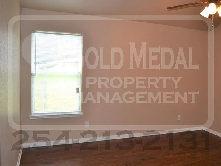 1110 Grace Point Dr — Photo 15