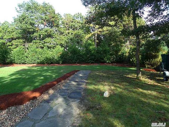4th image of 25 Evergreen Dr