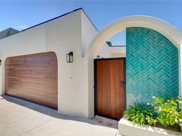 4171 Holly Knoll Dr, Los Angeles, CA 90027