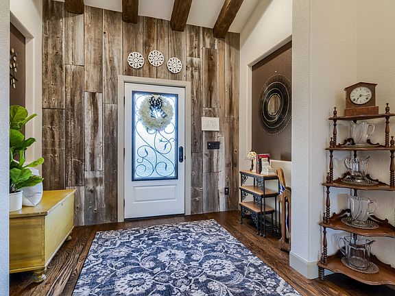 A4 - Entry Way 1.jpg