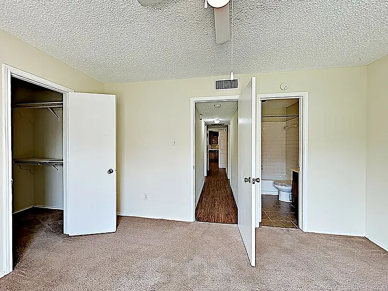 3320 Ambassador Row #3320 — Photo 5