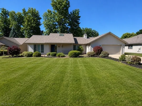 33073 Hidden Hollow Ct, North Ridgeville, OH 44039