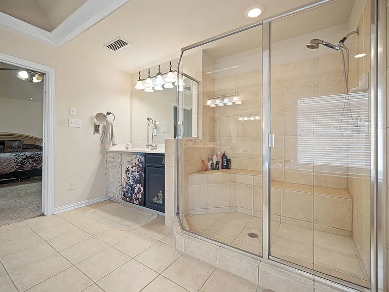 1571 Coastal Dr — Photo 12