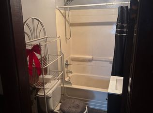 20 Walnut St #20, Ware, MA 01082
