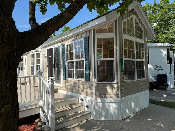 6731 San Juan, Alanson, MI 49706