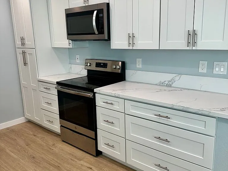 215 Euclid Avenue — Photo 8