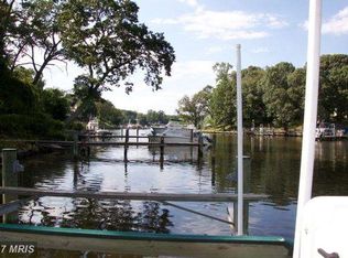 1324 Edna Rd, Pasadena, MD 21122