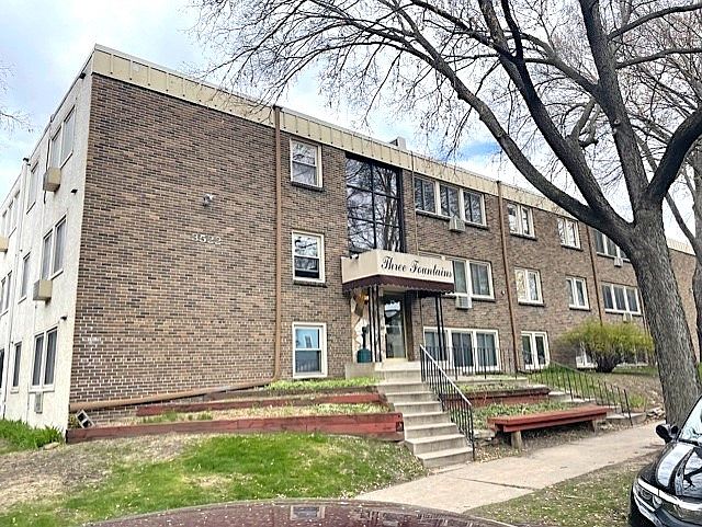 1st image of 3522 Harriet Ave APT 306