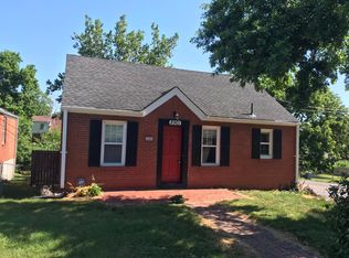 8901 Bobb Ave, Saint Louis, MO 63114