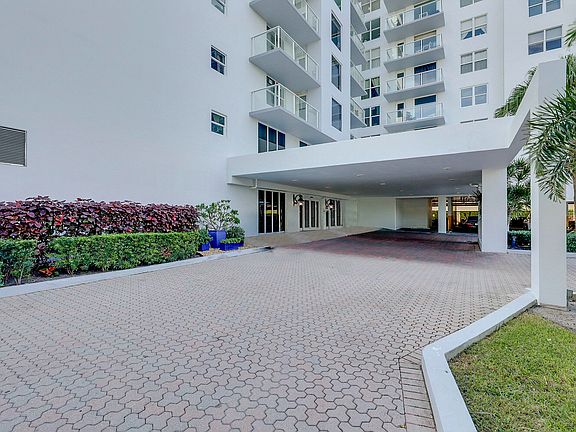 2nd image of 3450 S Ocean Blvd APT 519