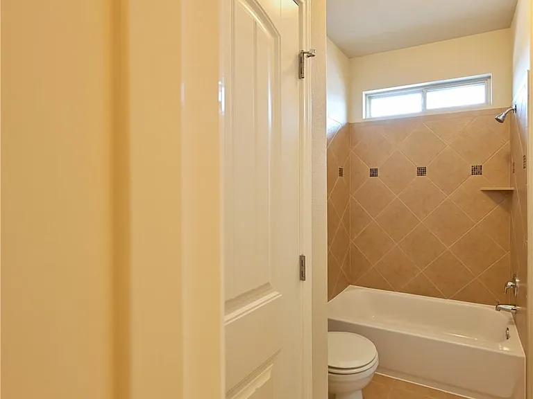 100 Lake Mineral Wells Dr — Photo 14