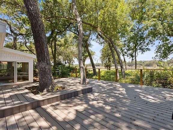 3rd image of 22 Belted Kingfisher Rd