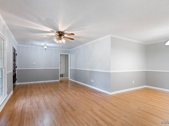 5th image of 5761 Carriage Hills Dr
