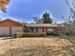 2029 College Ave, Levelland, TX 79336