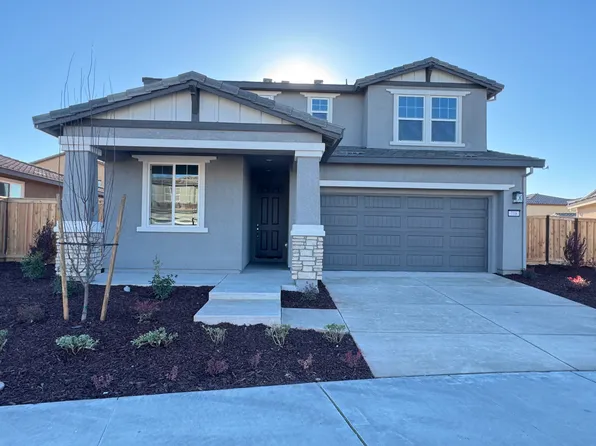 718 Estancia St, Lathrop, CA 95330