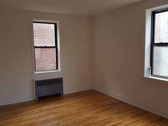 3rd image of 7505 113th St APT 4F