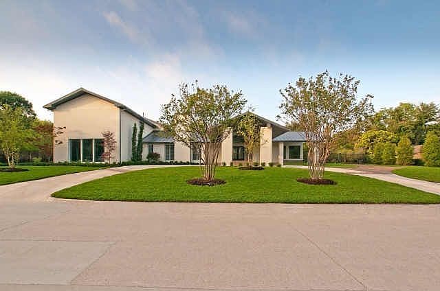 1st image of 6700 Meadow Lake Ave