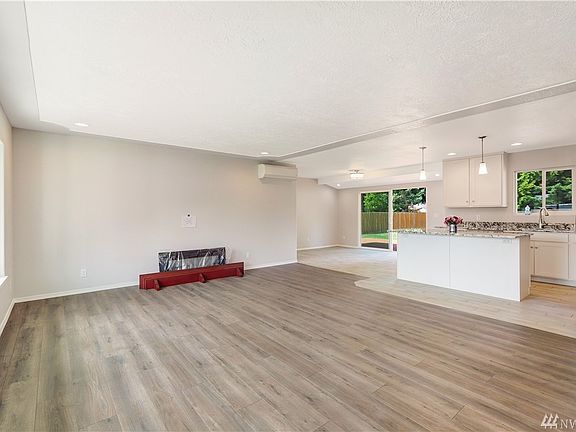 5th image of 4416 23rd Ave SE