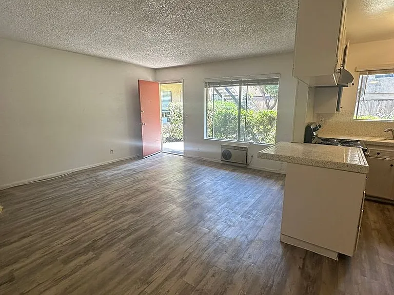4534 Utah St. — Photo 28