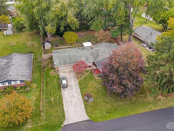 2nd image of 2404 Marcia Dr