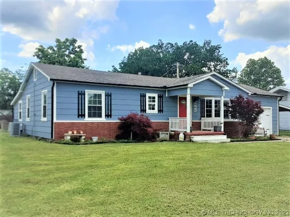 404 S Elliott St E, Pryor, OK 74361