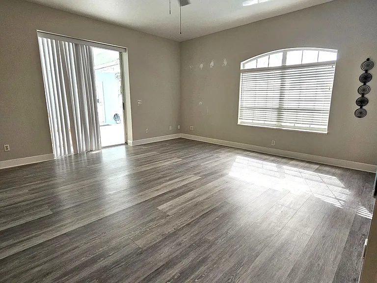 2720 SE Kern Rd — Photo 5