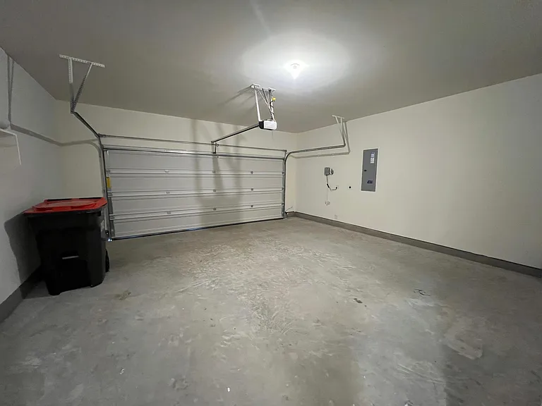 3409 Riverlawn Dr — Photo 23