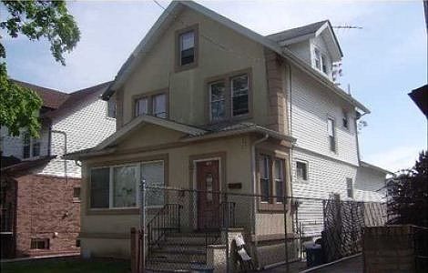 5th image of 140 Otis Ave