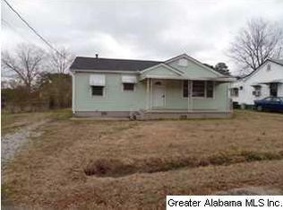 615 Ledford St, Weaver, AL 36277