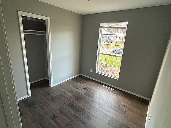 5th image of 4913 Alma St