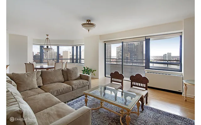 Rented by Douglas Elliman | media 36