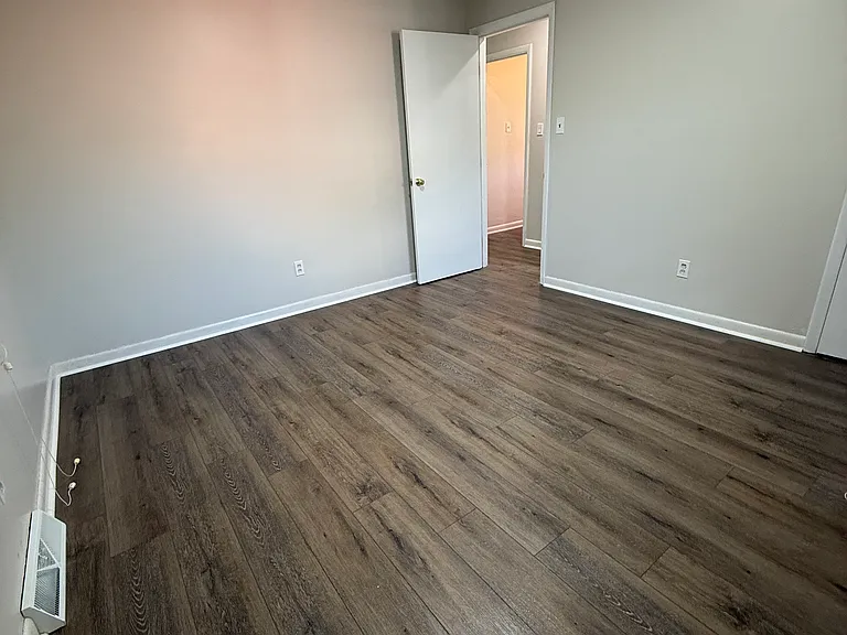 892 Honeysuckle Rd — Photo 8