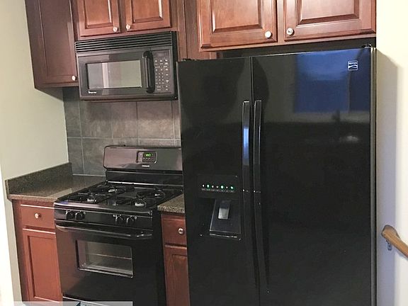 5th image of 4146 Oakwood Ln