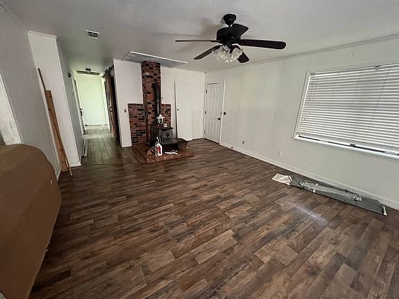 2nd image of 720 E Marshall Ave