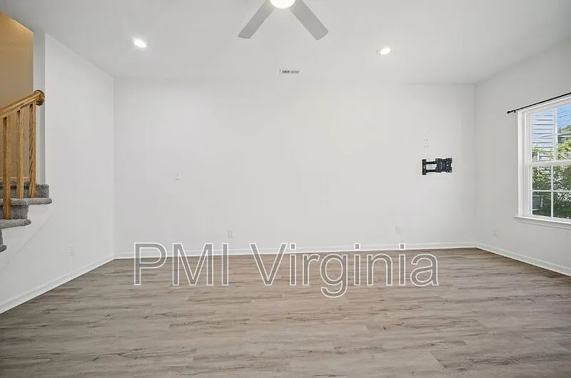 4 bed, 3.0 bath, 1770 sqft, $2,500 — Photo 4