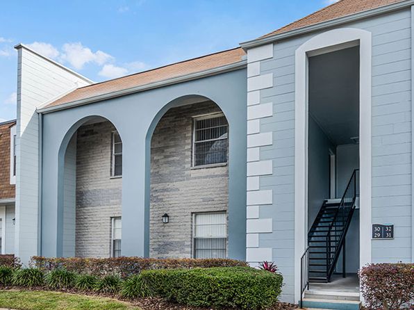 225 E Edgewood Dr APT 121