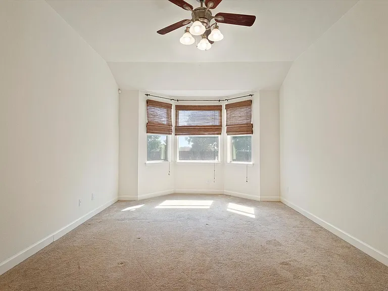 403 Connemara Trl — Photo 12
