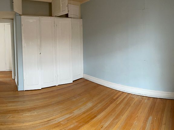 4th image of 3125 N Hamlin Ave APT 3B