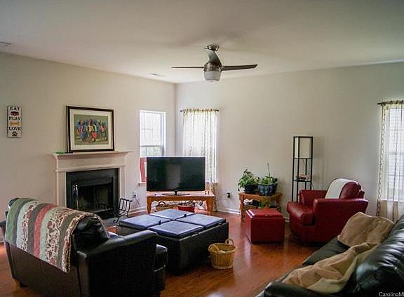 5th image of 9221 Bradstreet Commons Way