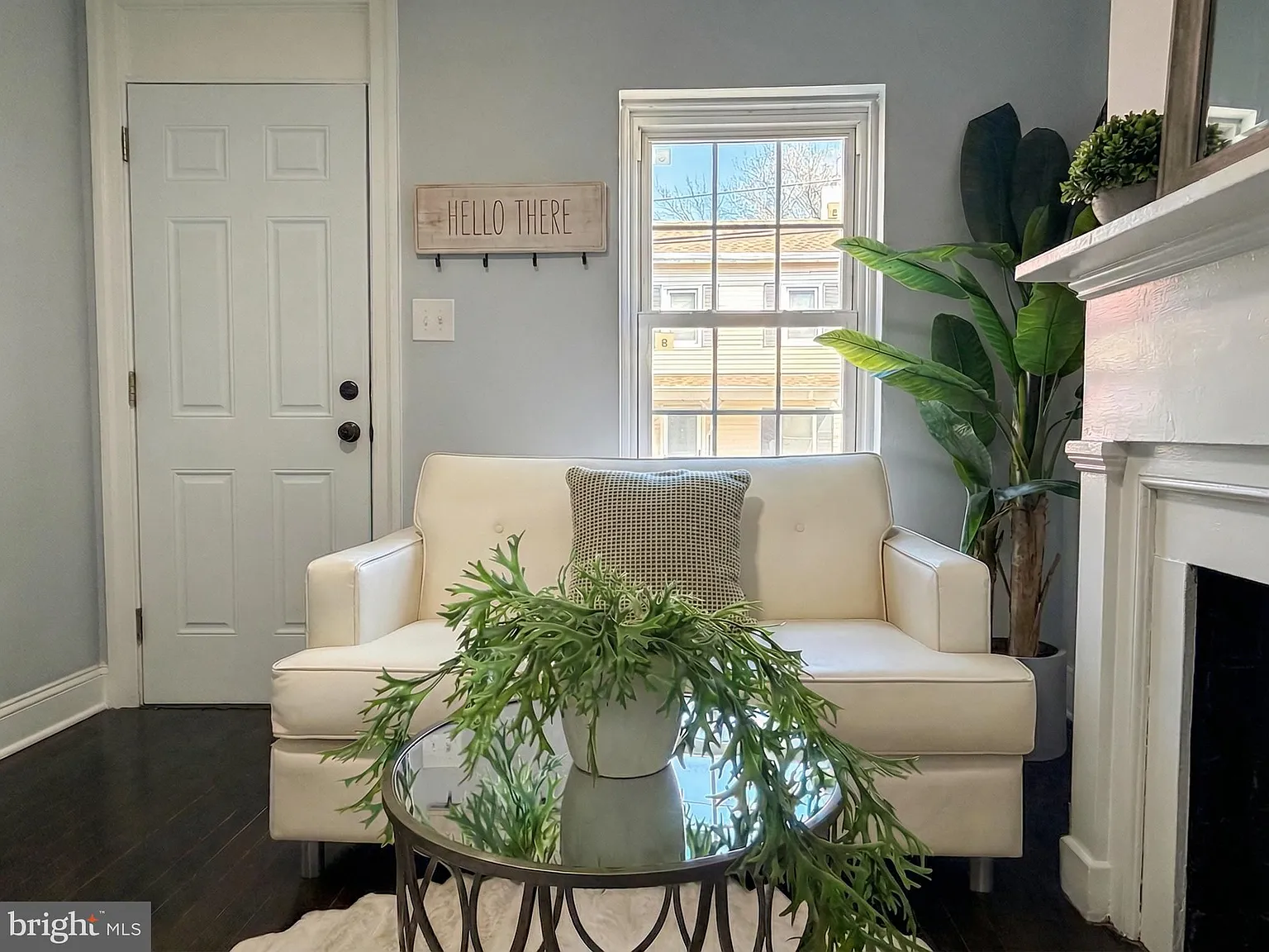 2 bed, 2.0 bath, 840 sqft, $2,750 — Photo 2