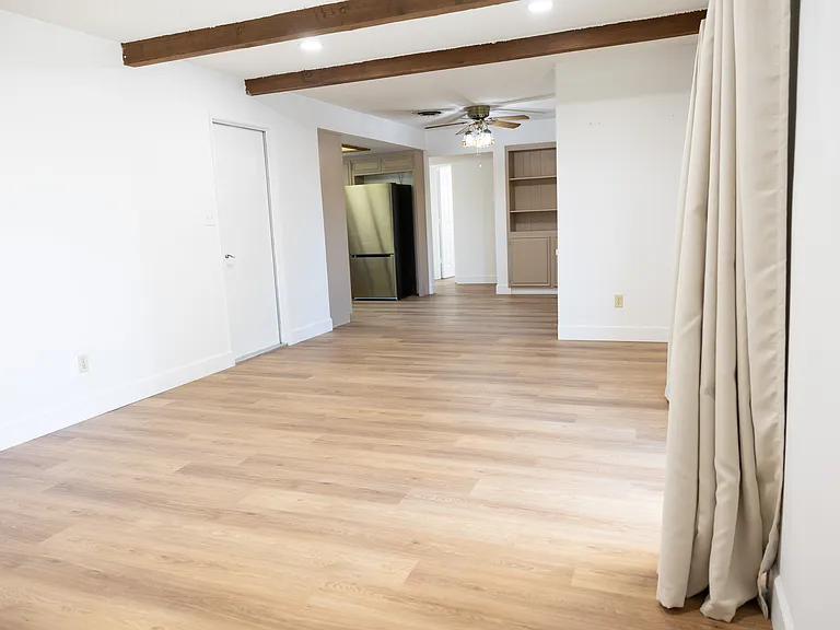 4709 Pinecastle Ave — Photo 12