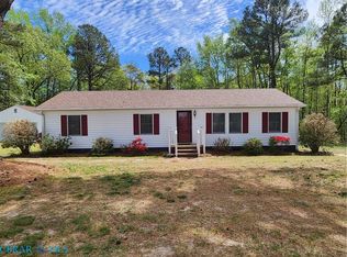 1014 Warner Rd, Urbanna, VA 23175