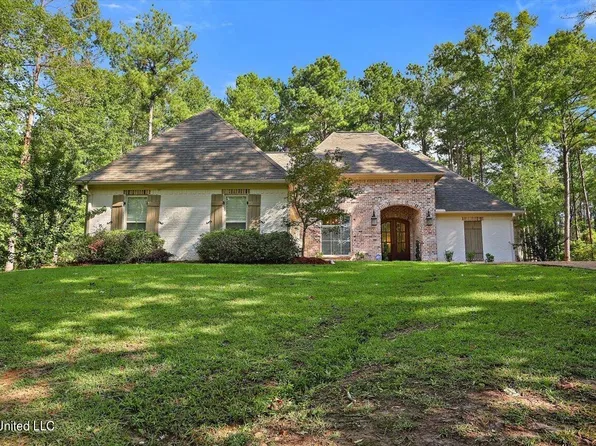 108 Evergreen Cv, Mendenhall, MS 39114