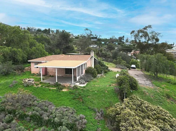 9148 Ivy Ln, Spring Valley, CA 91977